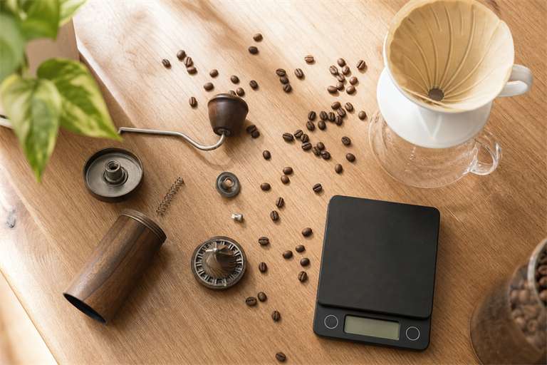 How to Calibrate a Cheap Hand Grinder for V60 Pour-Over (Click Guide)