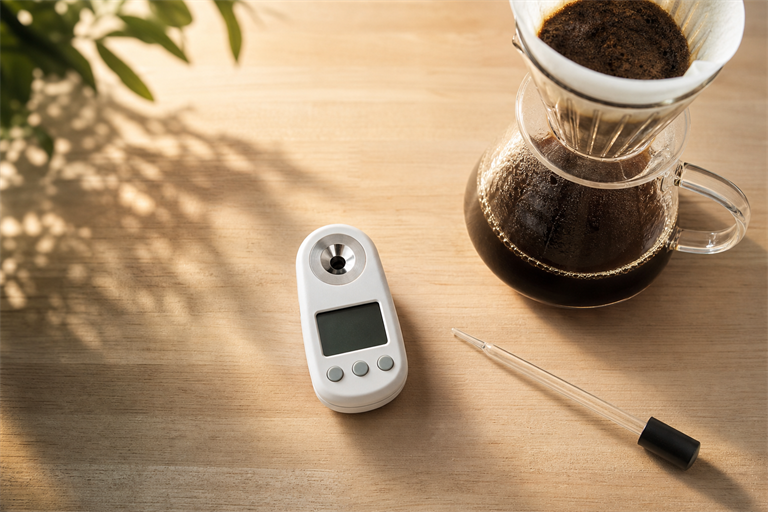 How to Use a Refractometer for Pour-Over Coffee: A Home Workflow
