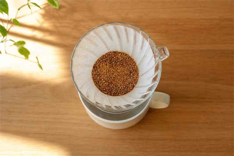 Low-Dose Pour-Over Recipe Trend: Why 12g Brews and Sub-1:16 Ratios Are Taking Over in 2026